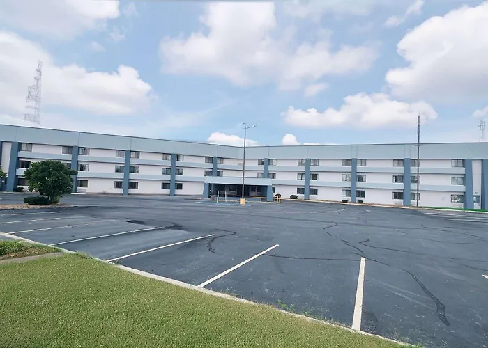 Baymont By Wyndham Columbia, Mo