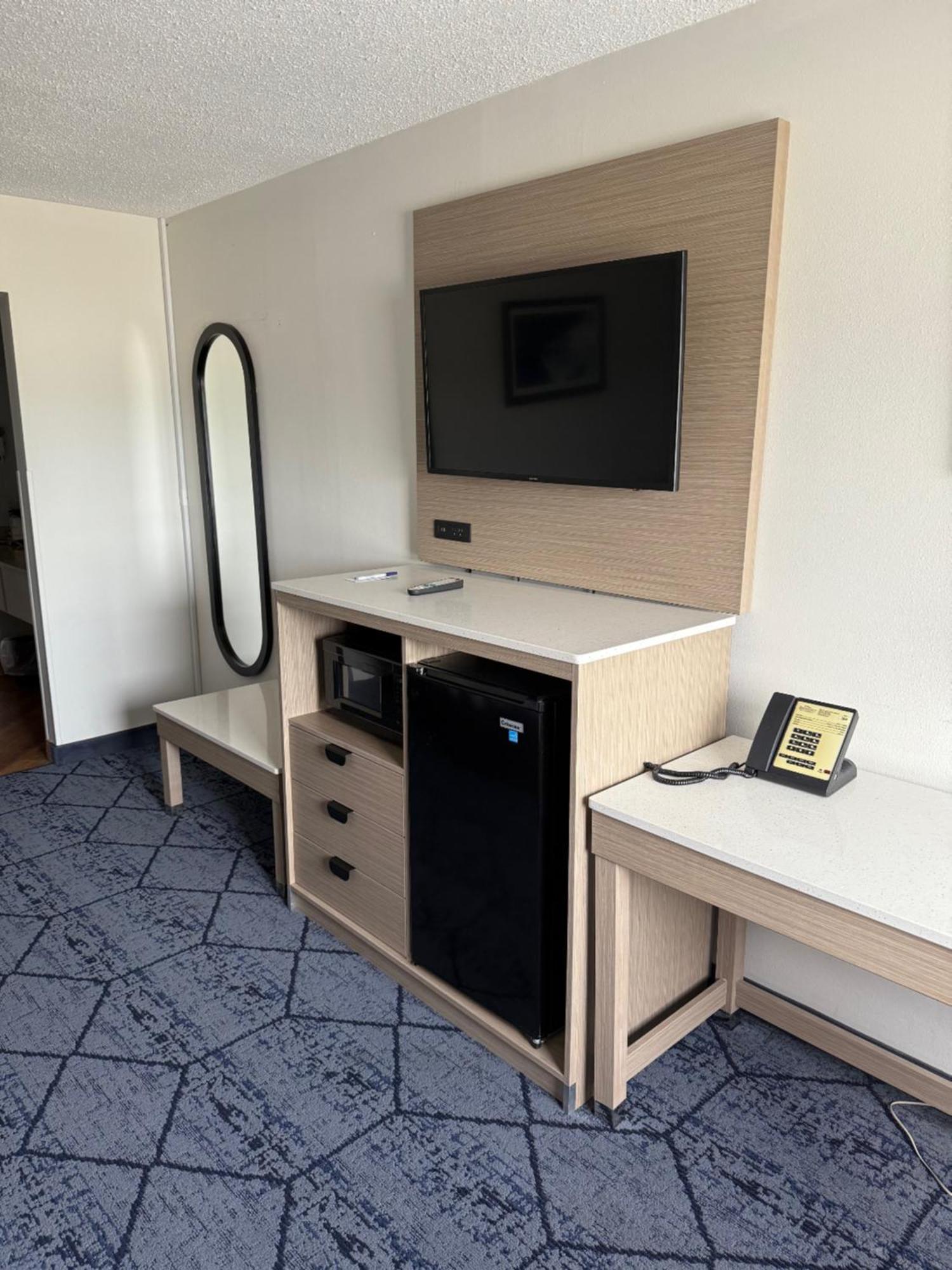 Baymont By Wyndham Columbia, Mo 3*